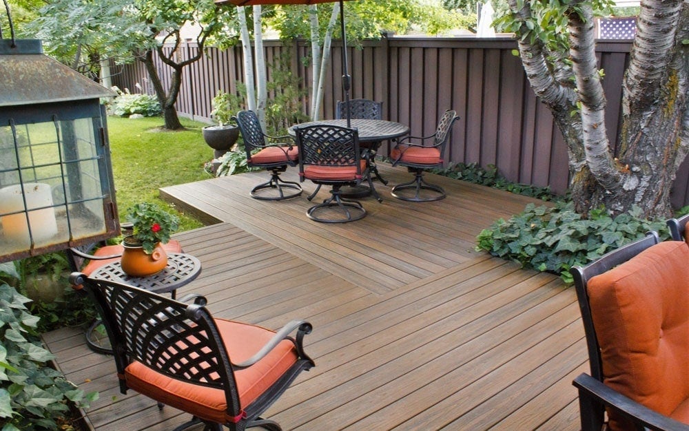 Composite Fencing 101: Advantages 8 Composite Fencing 101: Advantages 8