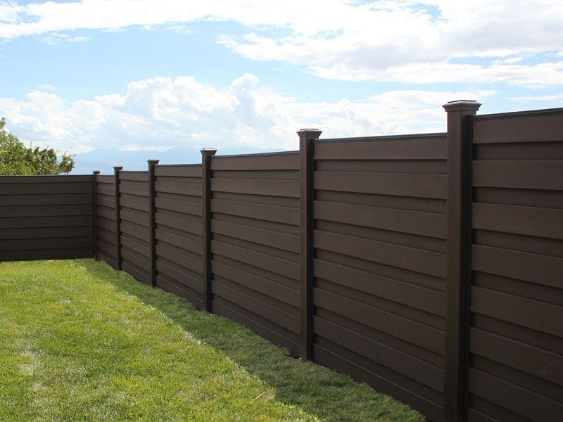 Horizontal Fence Design 101 2 Trex Horizons in Woodland Brown Stepped Design