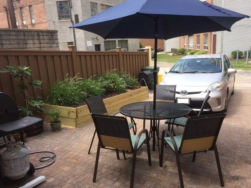Project Spotlight: Alleyway Fencing 1 Project Spotlight: Alleyway Fencing