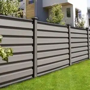 Horizontal Fence Design 101 5 A grey horizontal fence with Trex composite components and FDS Horizons steel frames.