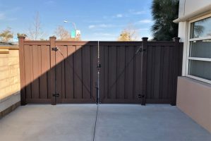 Trex Seclusions Woodland Brown Santa Ana College - Campus Safety - CA (8) Trex Seclusions Woodland Brown Santa Ana College - Campus Safety - CA (8)