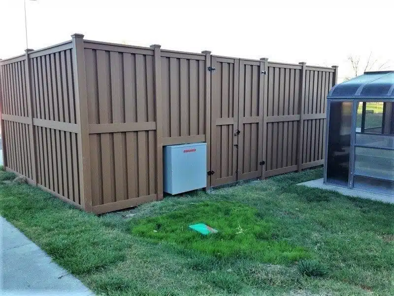 grand-junction-medical-center-trex-fencing-enclosure-001 A Utility enclosure for the Grand Junction VA Medical Center