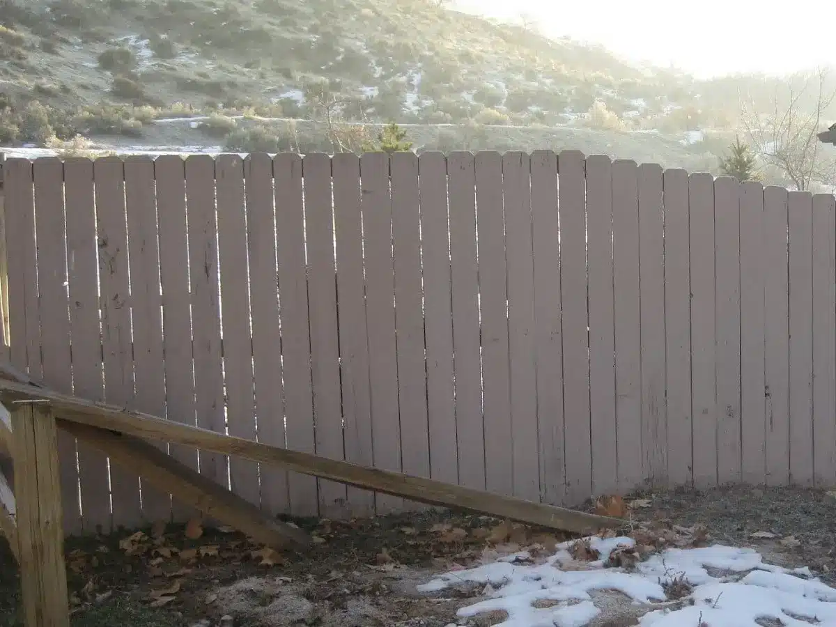 6 Reasons Composite Wood Fence Is Better than Wood 5