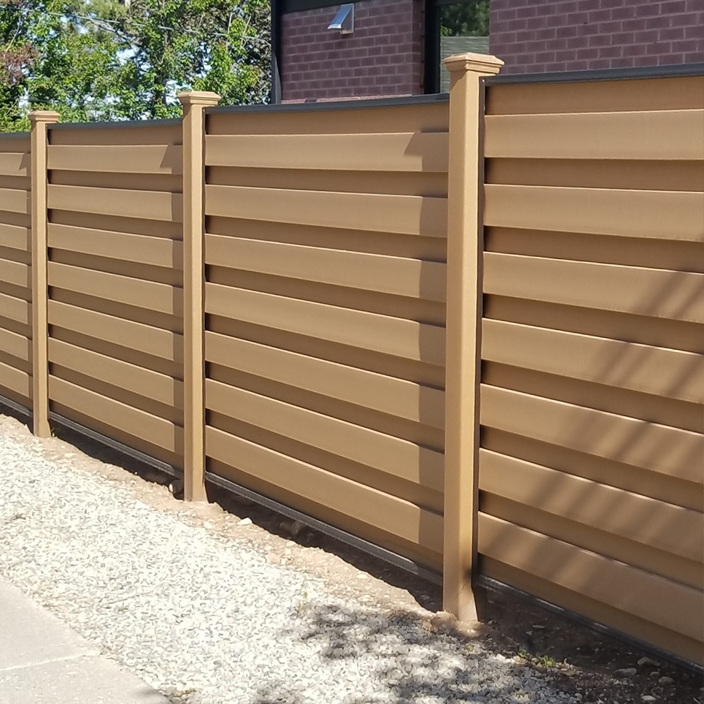 Trex Horizons horizontal fence with steel frame