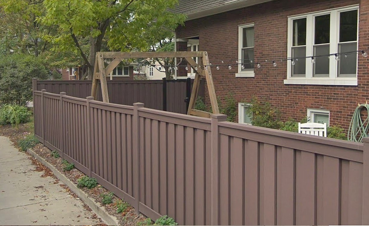 Trex Composite Fencing in Chicago | Find Local Dealers & Installers 3