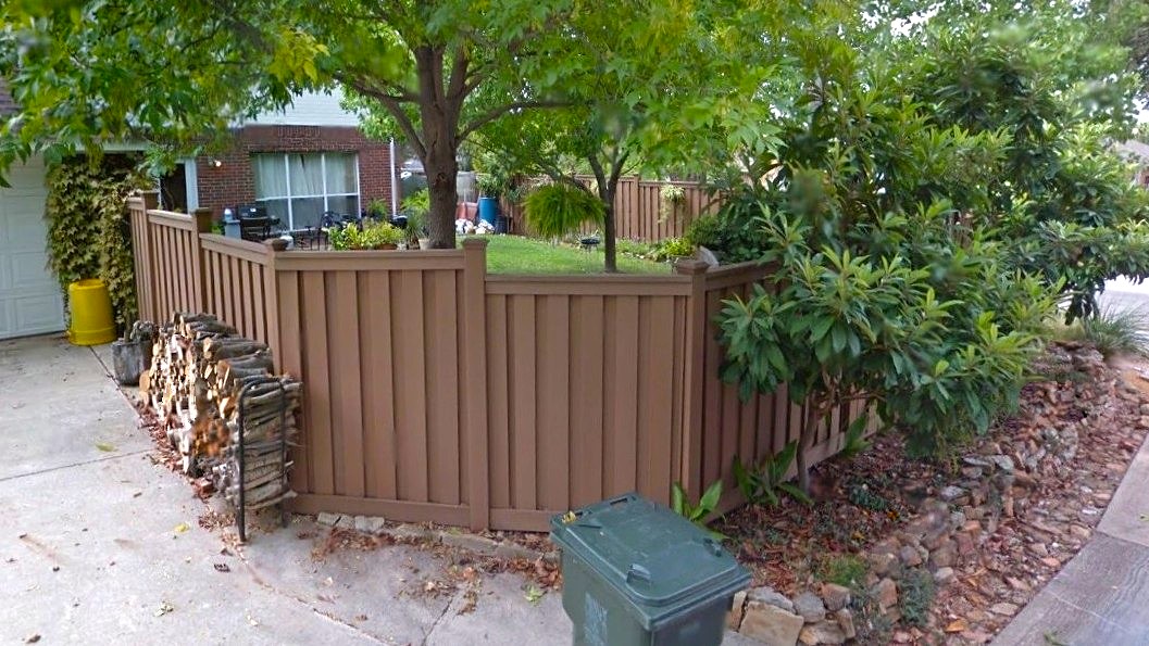 Trex Fencing - Saddle Fence in Dallas Trex Fencing in Dallas | Find Local Dealers & Installers 6