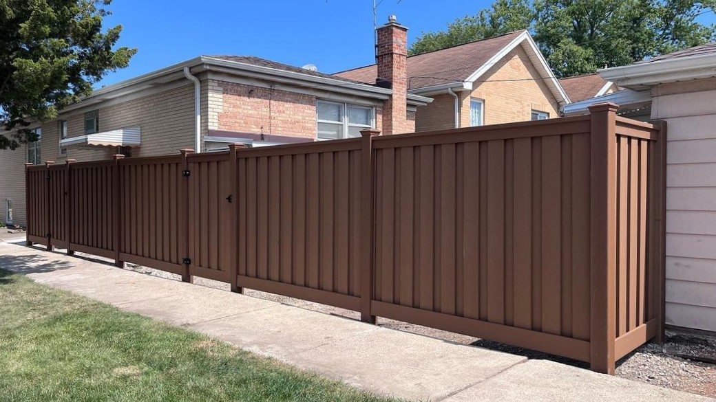 Trex Composite Fencing in Chicago | Find Local Dealers & Installers 2
